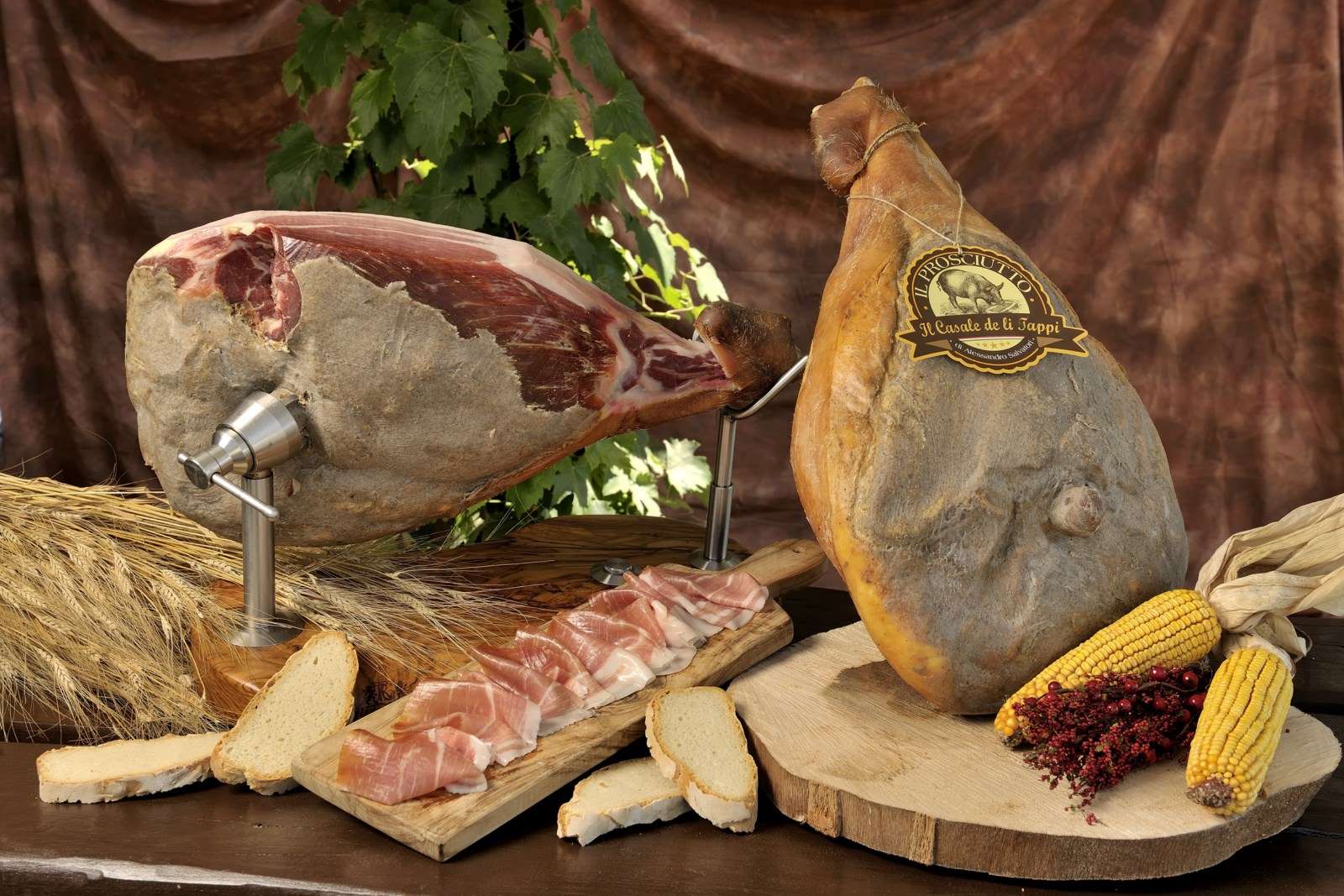 Prosciutto crudo - stagionato artigianale di suino rosa - trancio sott –  NorciaLand